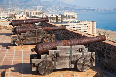View over the Gun Battery of Sohail Castle to the City by Unbekannt Unbekannt